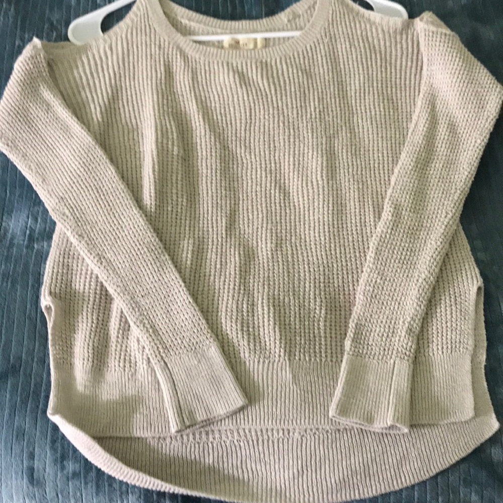 Brown long sleeve knit top
